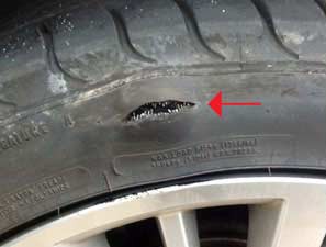 ¿Por qué mi neumático pierde presión todo el tiempo?