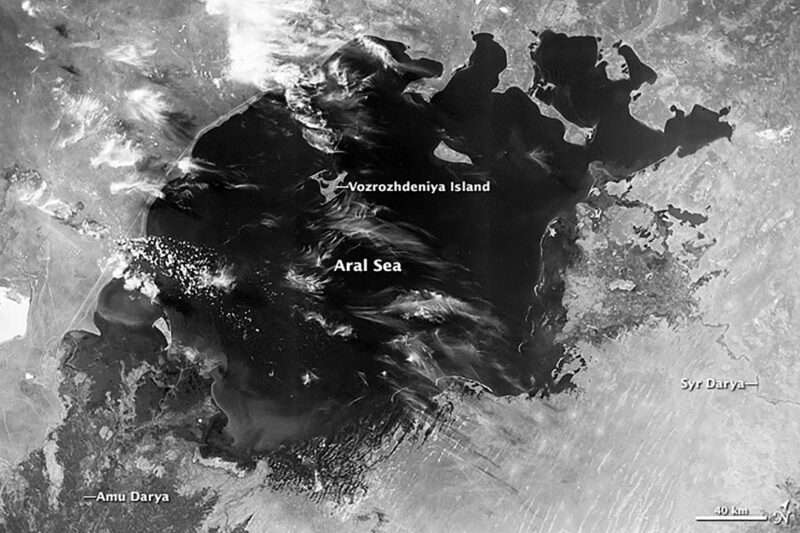 https://earthobservatory.nasa.gov/images/77193/the-aral-sea-before-the-streams-ran-dry