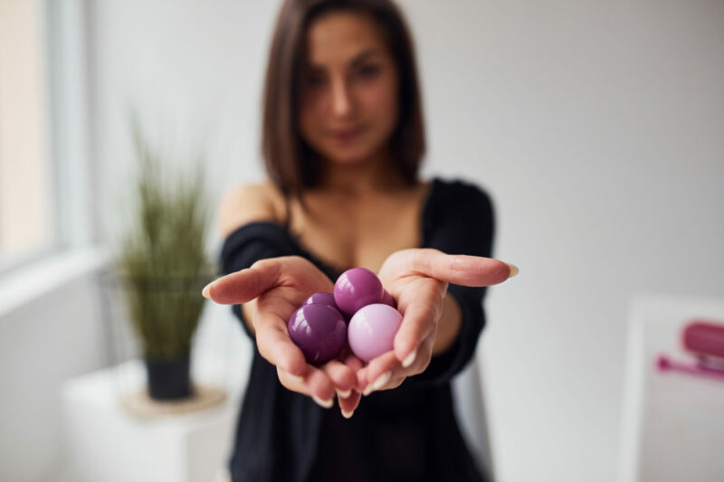 Huevos de jade y bolas chinas para fortalecer, ¡¿la vagina?!