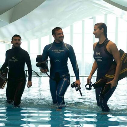 La piscina más profunda del mundo es inaugurada en Dubái