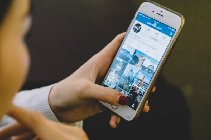 Facebook reconoce que Instagram afecta la salud mental de jóvenes