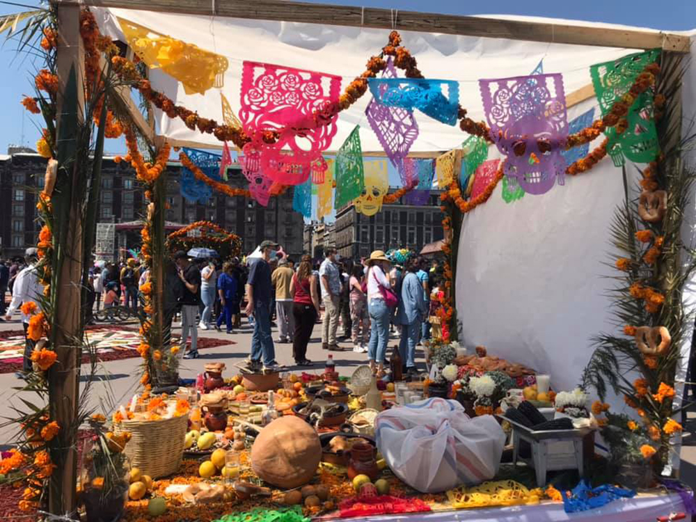 Papel picado, tradición mexicana llena de color
